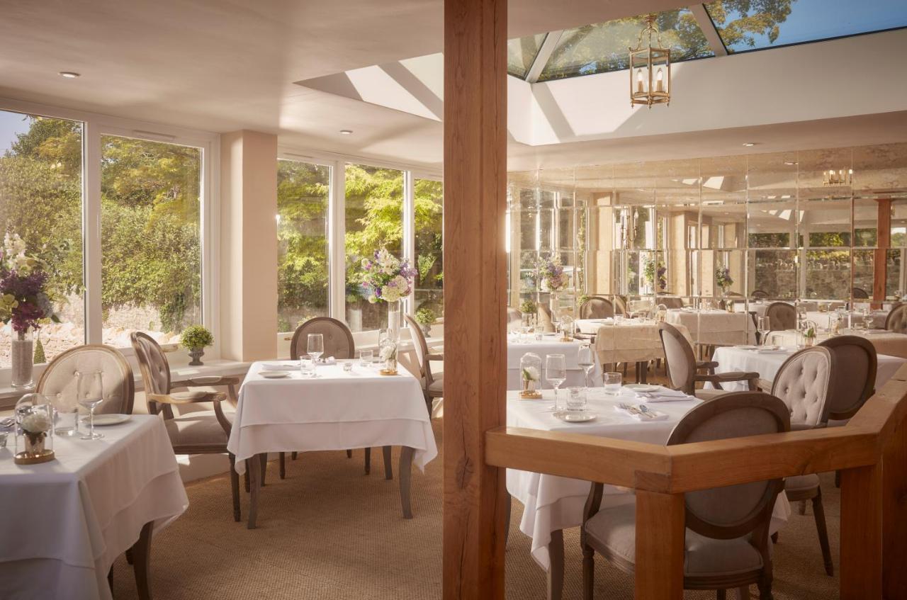 บาเดน เฮาส์ Hotel บาธ ภายนอก รูปภาพ The restaurant at The Grove