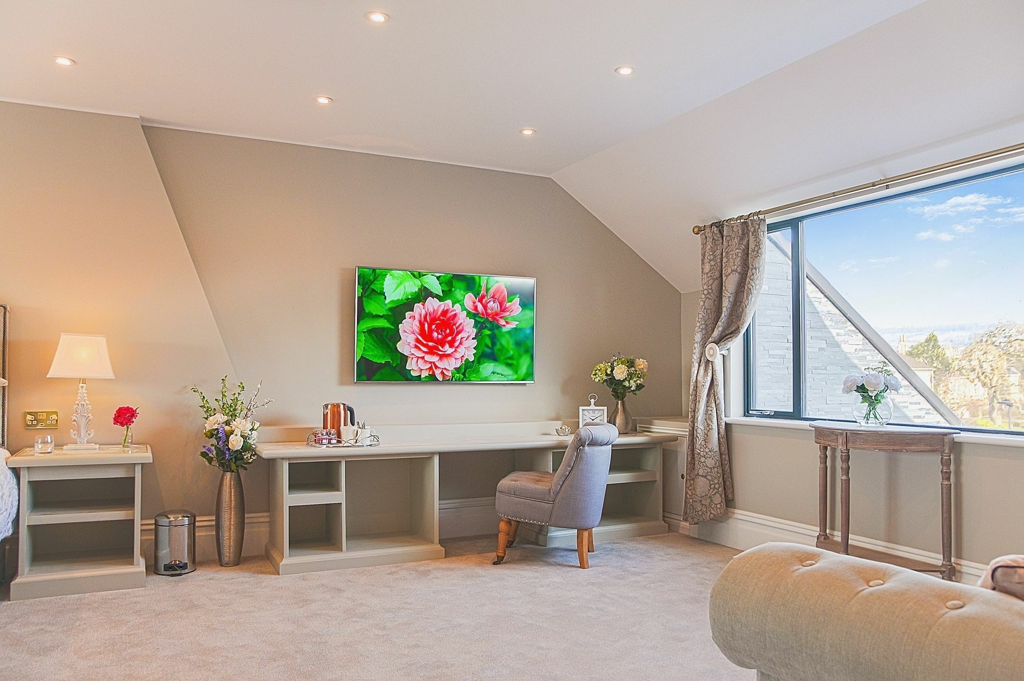 บาเดน เฮาส์ Hotel บาธ ภายนอก รูปภาพ A room with a TV